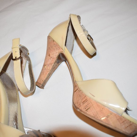 Sofft Shoes Platform Heel - Picture 3 of 11